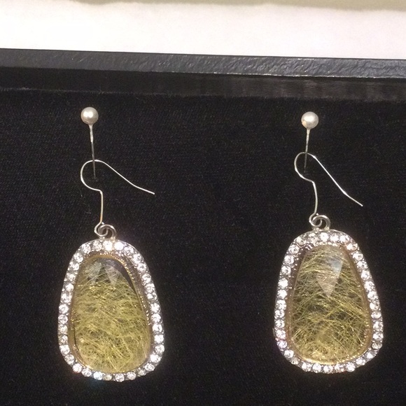 Oblong stone necklace and earring set - Picture 2 of 3